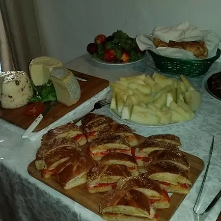 Pia Cornelia باشيكو