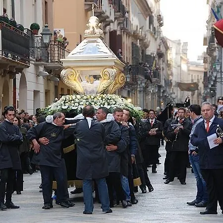 农家乐 Pia Cornelia