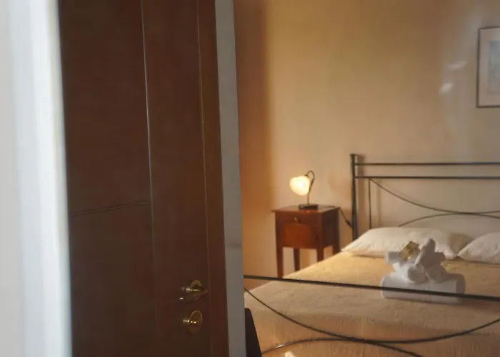 农家乐 Pia Cornelia